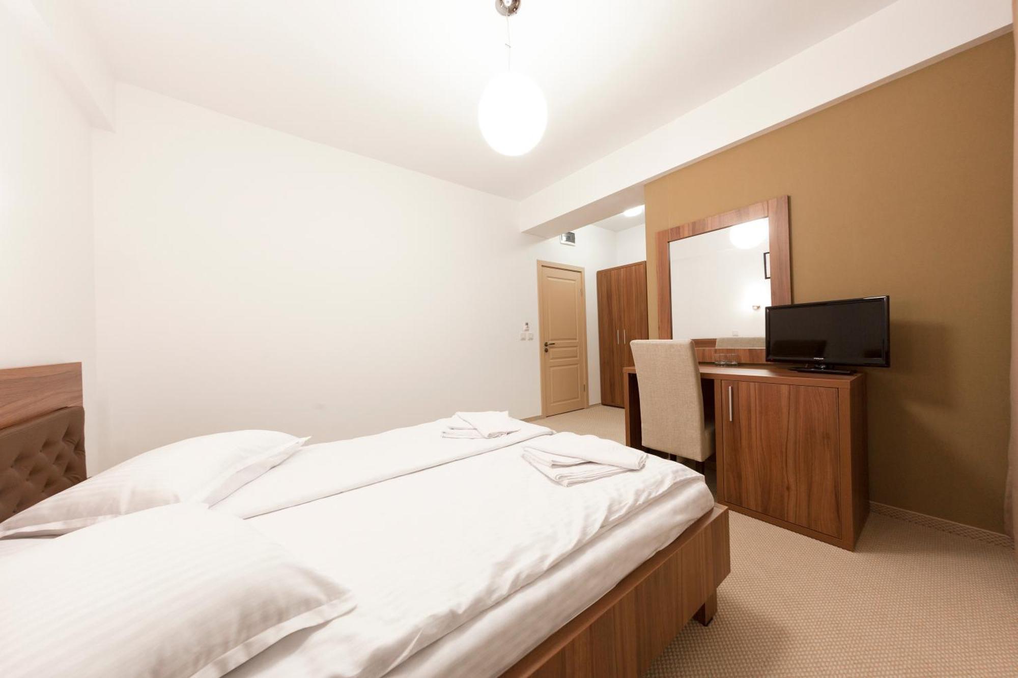 Hotel Mariss Alba Iulia Exterior photo