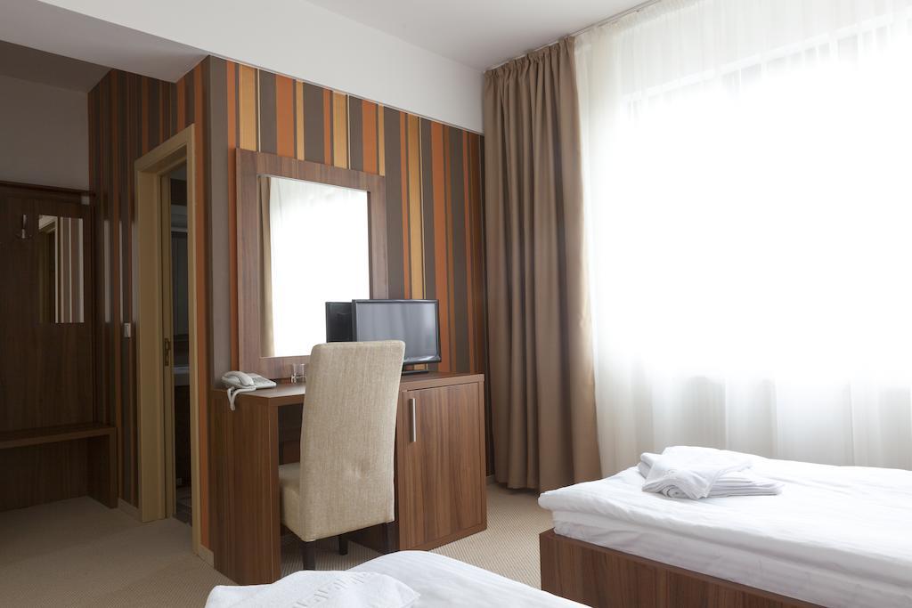 Hotel Mariss Alba Iulia Room photo